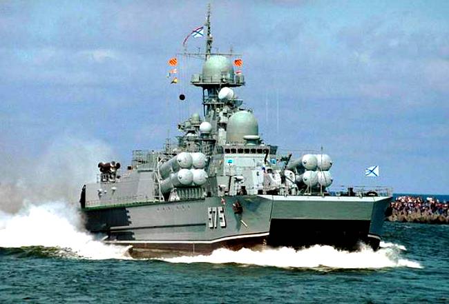 Севастопольский рейд: боевые корабли Черноморского флота