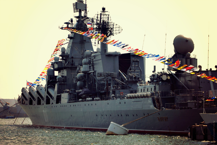 Крейсер «Варяг» вернулся во Владивосток
