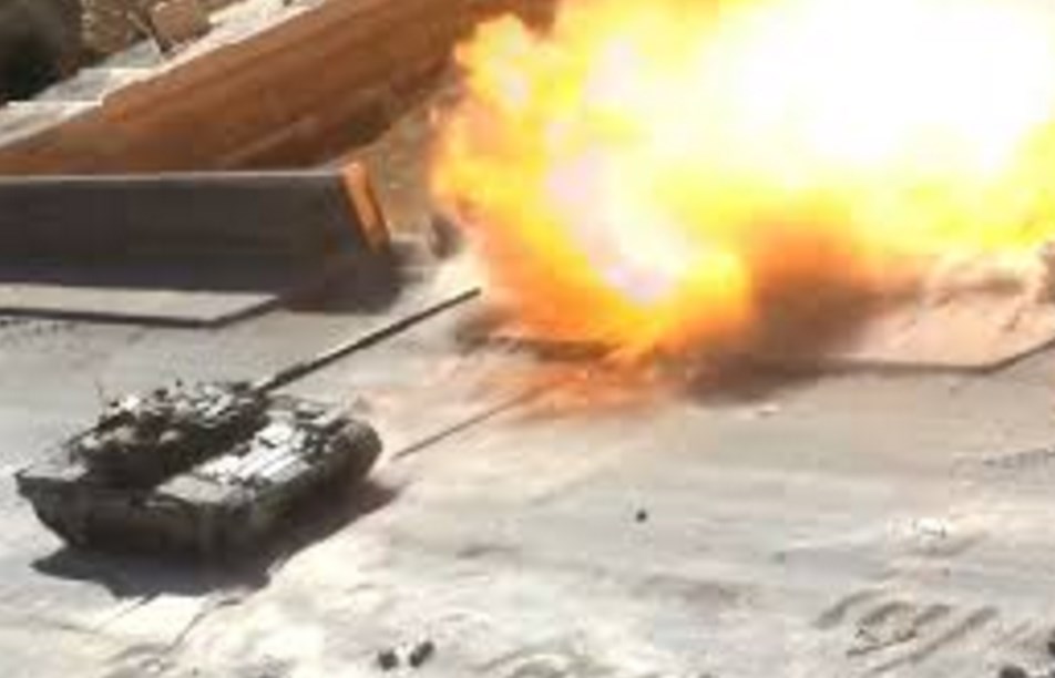 Беспилотник заснял бои сирийской армии с боевиками в Алеппо