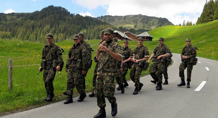 Что нового в самом милитаризованном государстве мира - Швейцарии