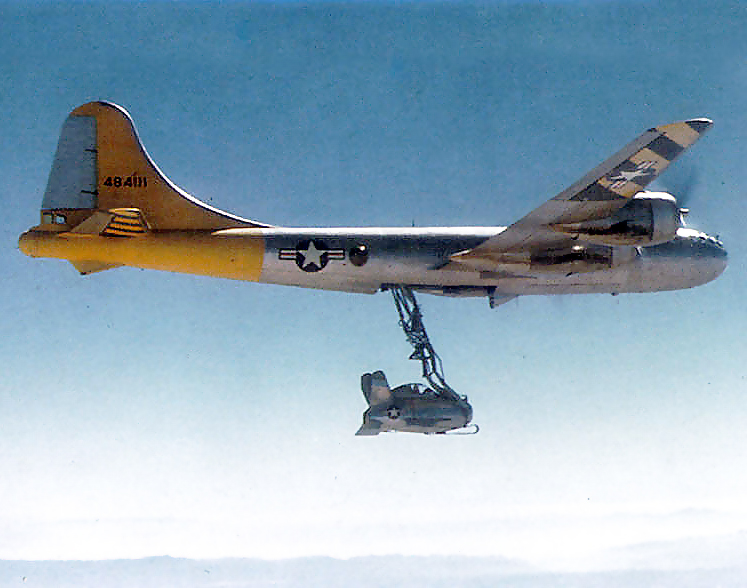 Опытный истребитель воздушного старта McDonnell XF-85