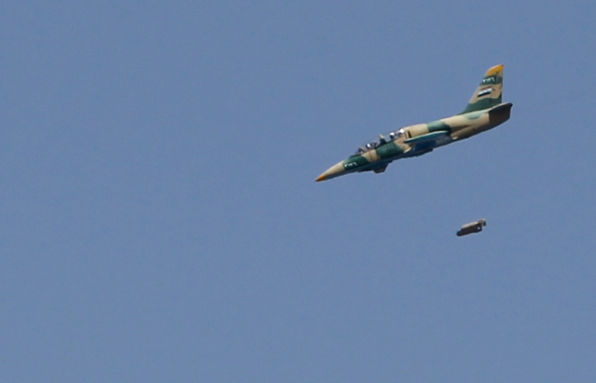 Сирийская авиация продолжает топить в нефти боевиков ДАИШ