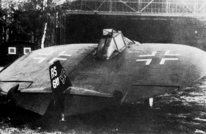Экспериментальный самолет с круглым крылом AS 6 V1. Германия Экспериментальный самолет с круглым крылом AS 6 V1. Германия