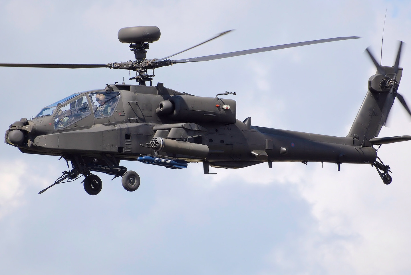 Тир для ПВО: Для армии разработают имитатор боевого вертолета Apache