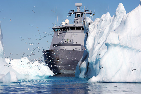 Россия построит боевые ледоколы для Арктики