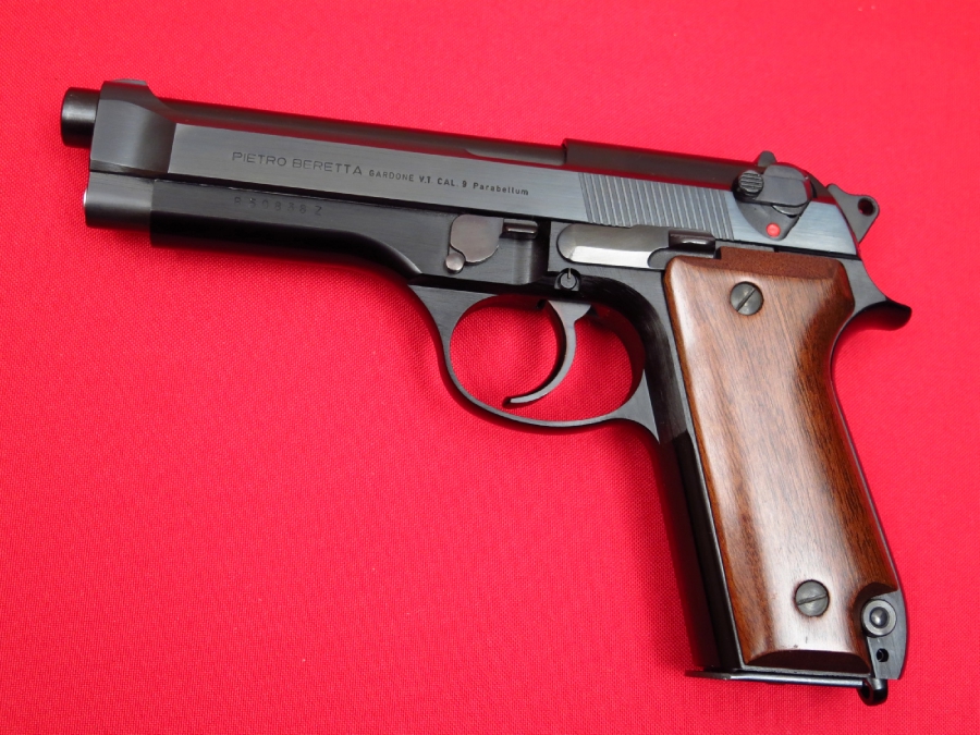 Пистолет Beretta M92