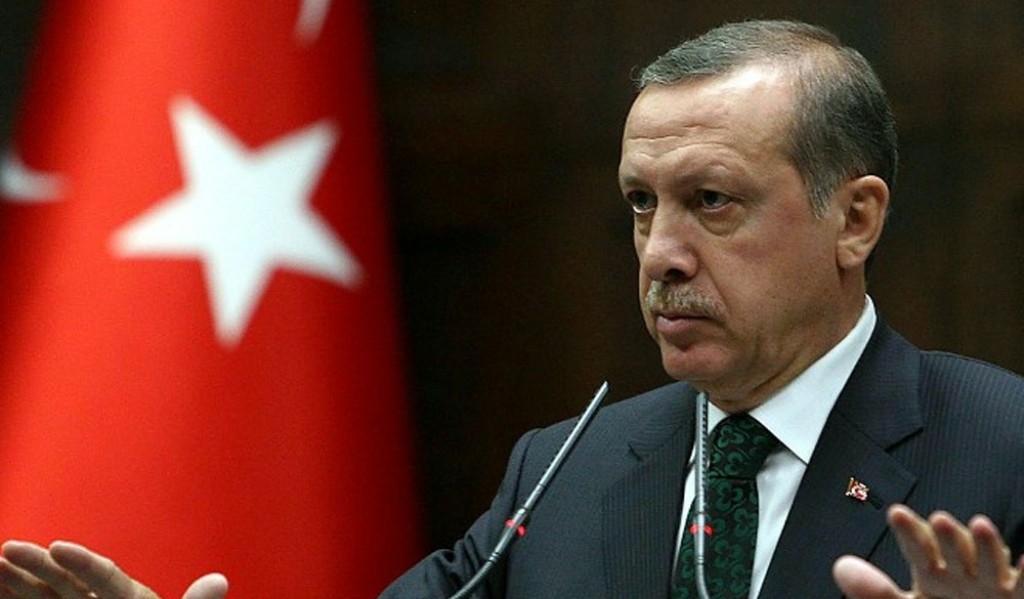 Правительство Турции закроет военные учреждения после неудачного переворота