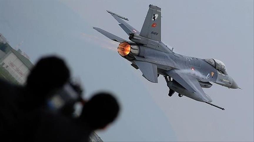 Истребитель F-16 ВВС Турции сбил вертолет участников переворота