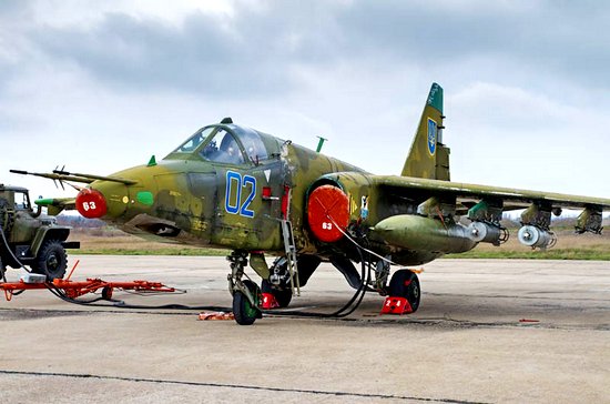Су-25 загорелся на Украине на взлётной полосе