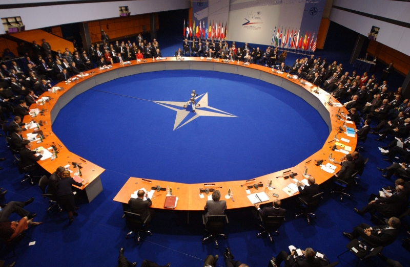 Страх и трепет: НАТО заставит ЕС раскошелиться