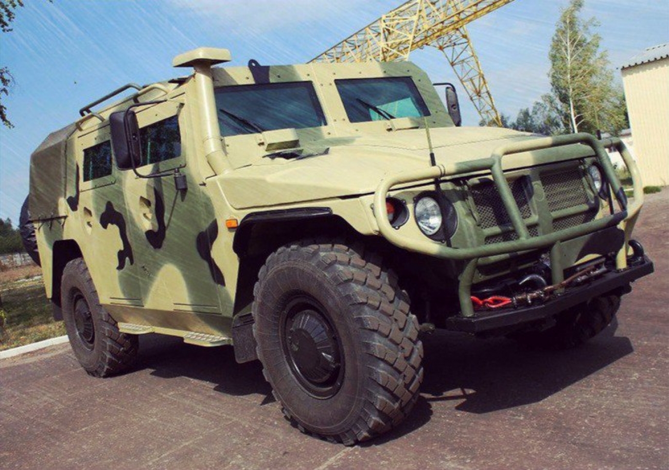 «Медведь» и «Тигр» рвутся в бой: Россия выпустила лучшие в мире военные автомобили
