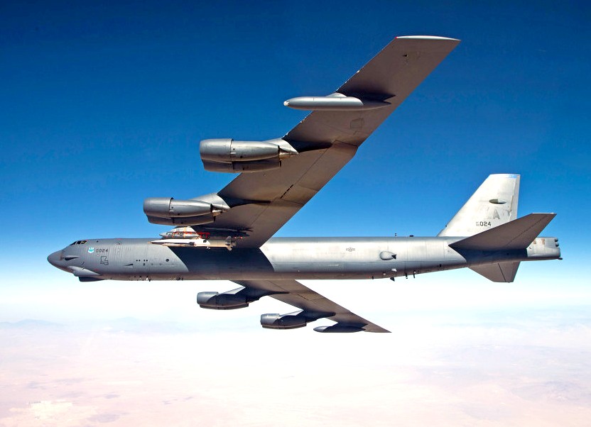 Удар B-52 по России через Северный полюс