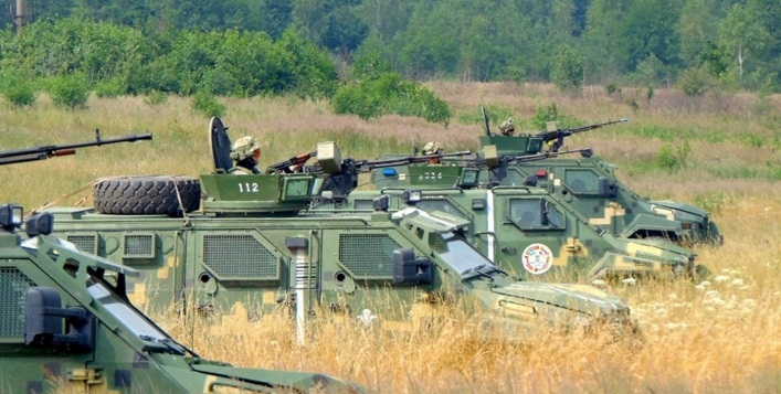 Первый Украинский: рассвет под артиллерию в ДНР, «Осы» на «Акациях» в ЛНР