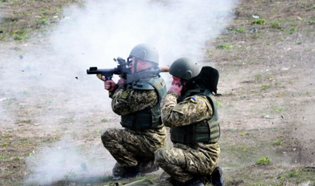 Хроника Донбасса: ВСУ утюжат Донецк и стягивают миномёты в «серую зону»