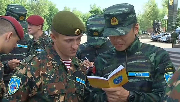 Спецназовцы России и Китая преодолевают тягости и языковой барьер