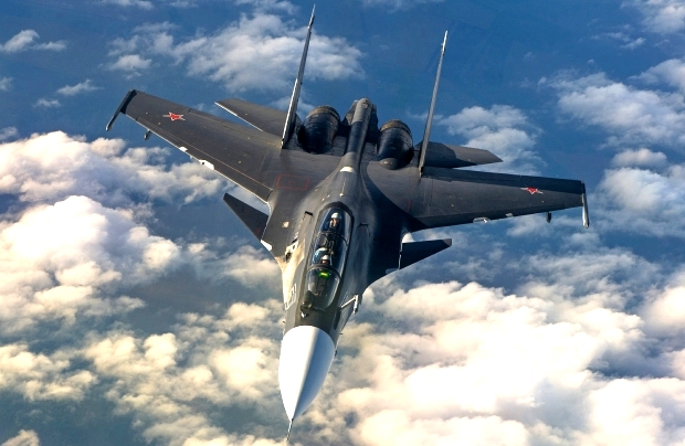 Схватка титанов: в небе сойдутся в поединке Су-30СМ и МиГ-29