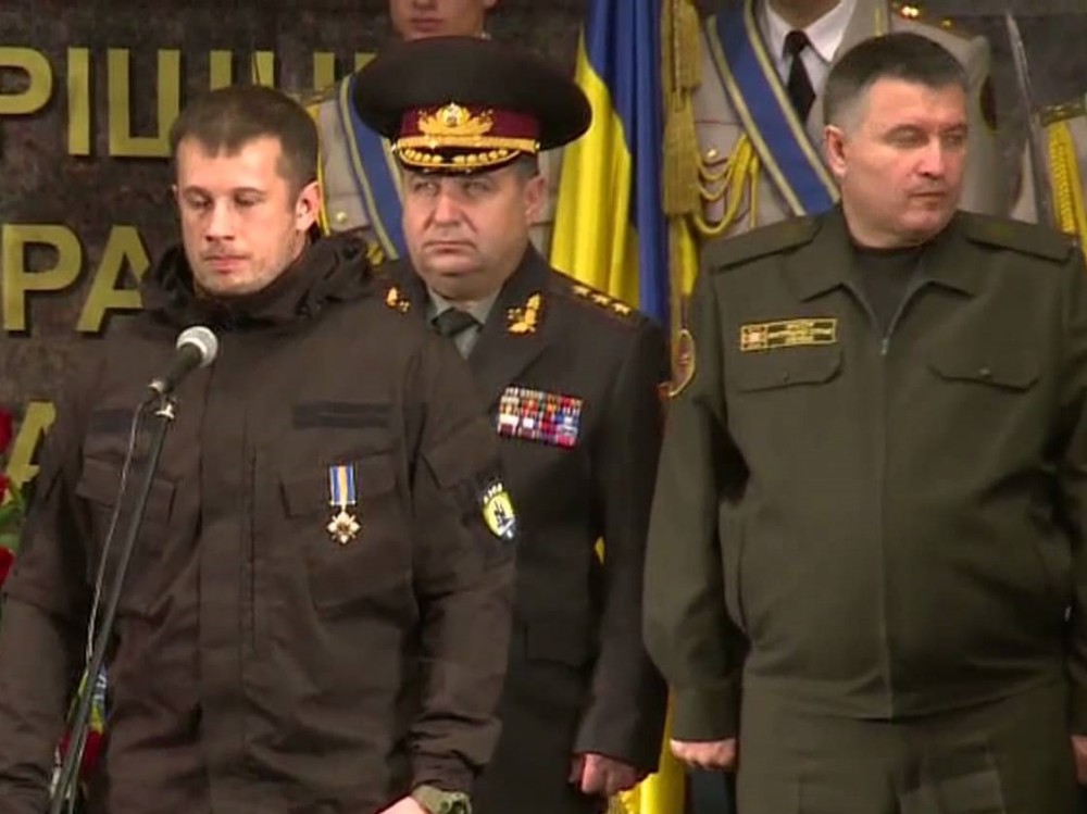 Армия Авакова против армии Порошенко