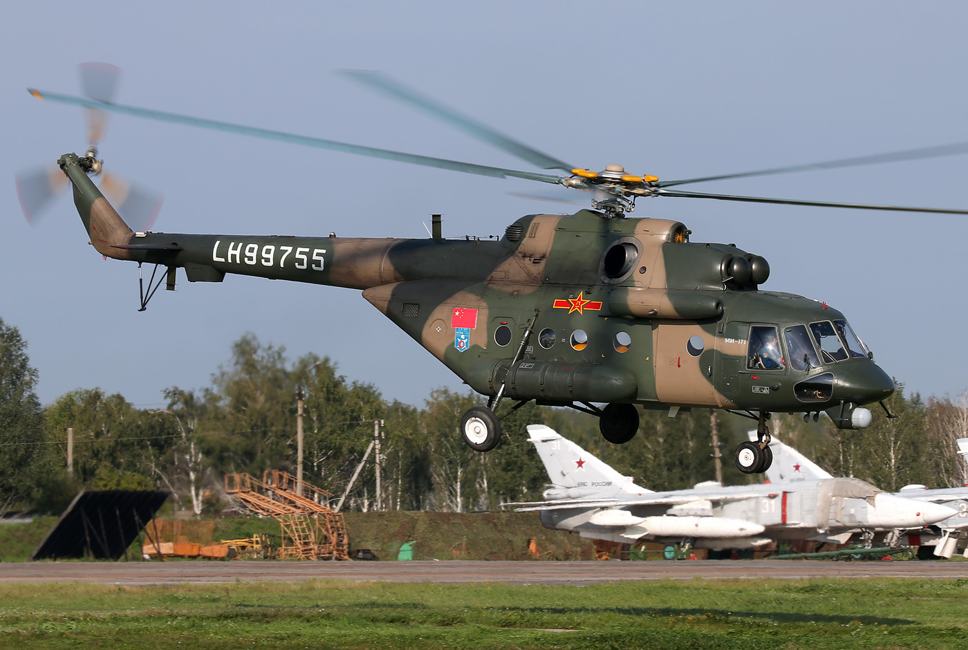 Иран благодарит Россию: персы будут обслуживать вертолеты Ми-17/171