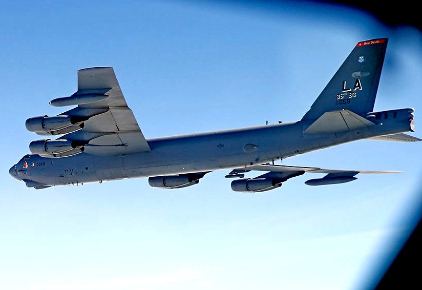 B-52 научили «глотать» ракеты