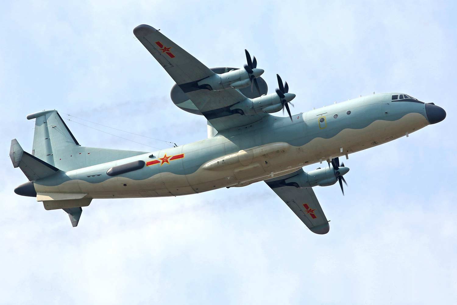 Новенькие военные самолёты в Тибете — на аэродроме обнаружены KJ-500