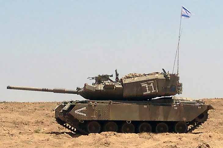 Израильский секретный ПТРК «Реrеn» замаскированный под танк