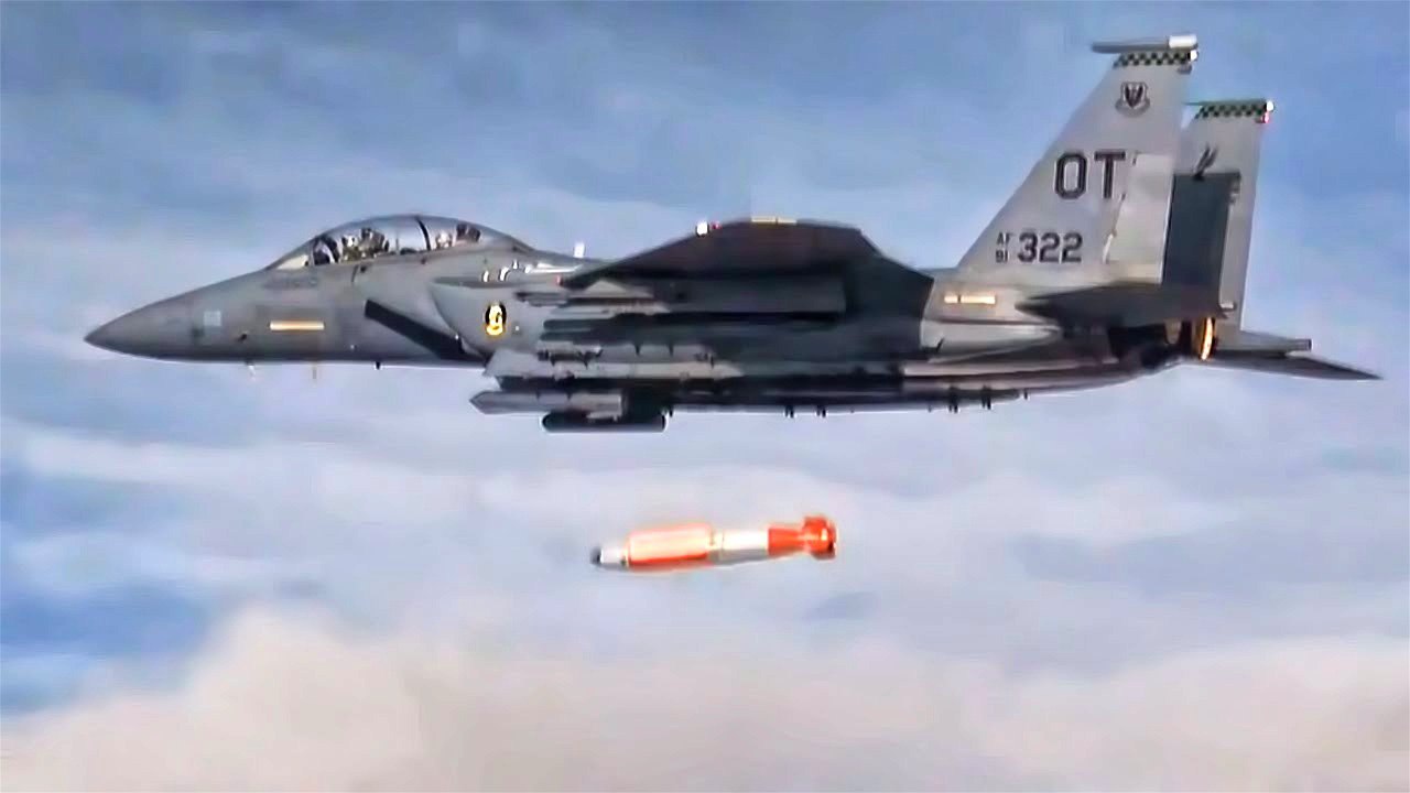 Опасное «жонглирование» ядерными боеголовками: США играют на нервах России