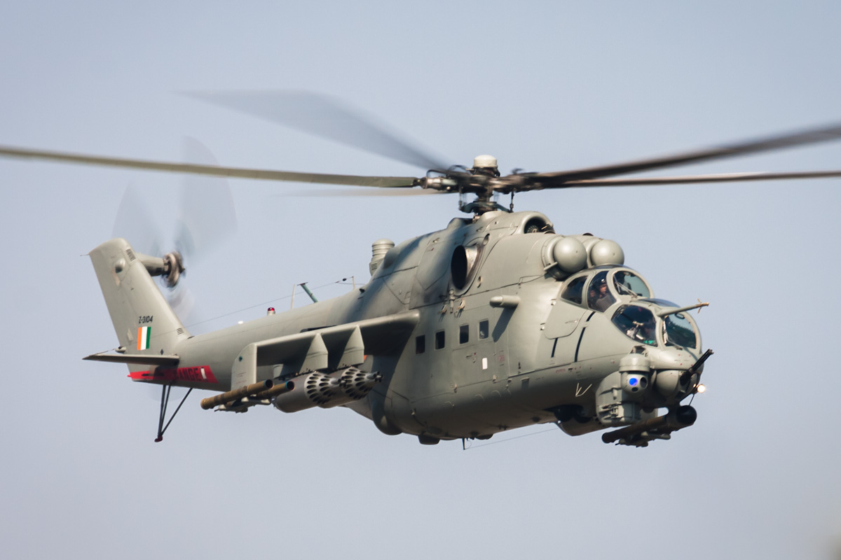 Россия поставит в Нигерию 15 боевых вертолетов