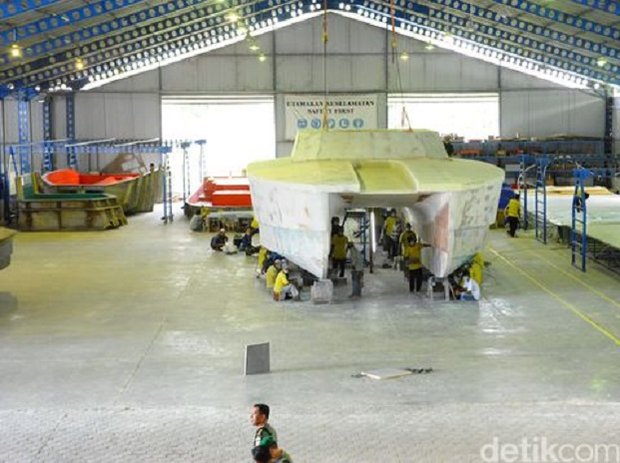 В Сети появились фото уникального танка-бронекатера