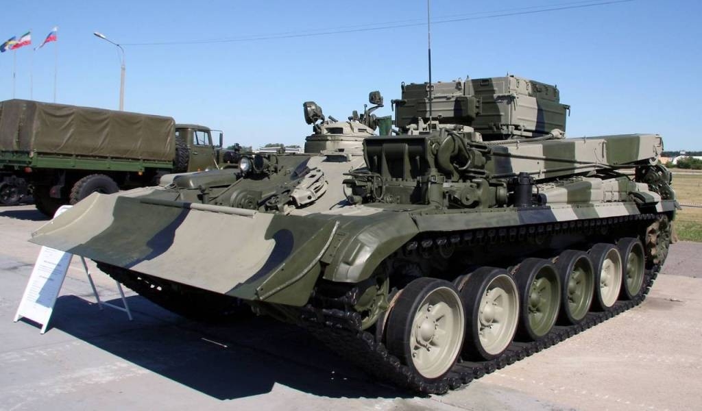 Российская армия закупила  18 ремонтно-эвакуационных бронемашин