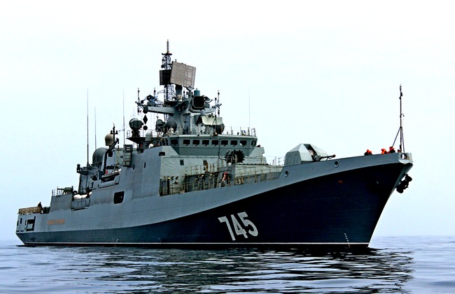 Фрегат ЧФ «Адмирал Григорович» отработал задачи ПВО в море