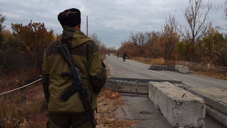 Украинские силовики нарушают режим тишины в Донбассе на глазах у ОБСЕ