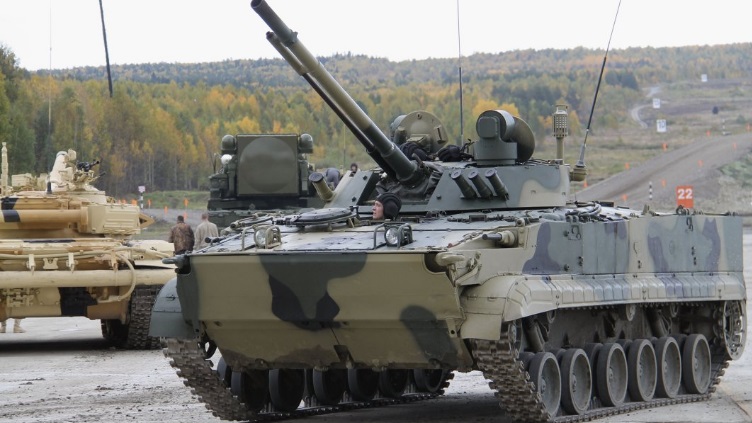 Скрежет брони: российская БМП-3 против японской БМП Тип 89 Скрежет брони: российская БМП-3 против японской БМП Тип 89