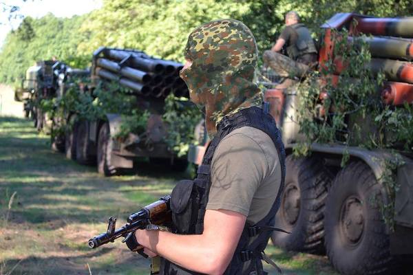 Хроника Донбасса: ВСУ обстреляли Зайцево, ополченцы ЛНР спасли АТОшника