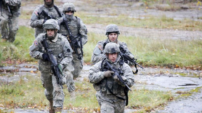 BI: НАТО обходит Россию по военным учениям в Сербии