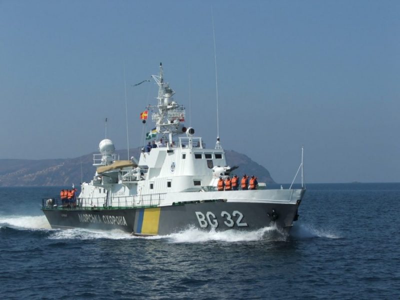 Позорное крещение украинского флота Позорное крещение украинского флота