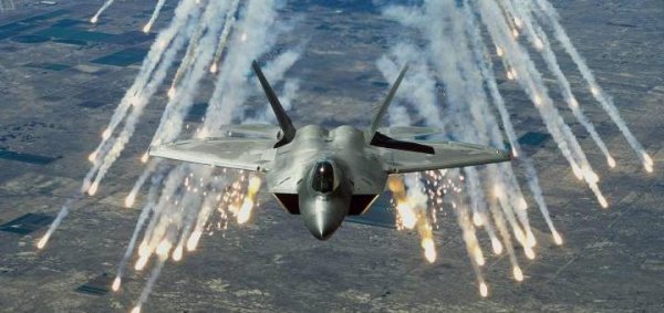 Су-30 против F-22A Raptor: СУ начинает и выигрывает