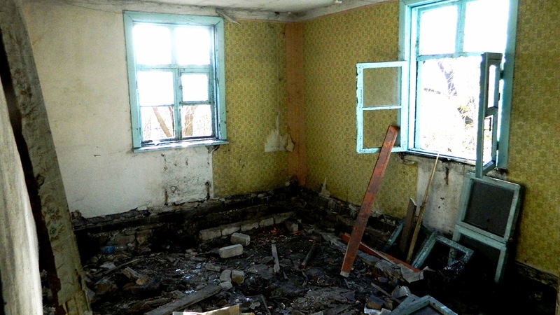 Украинские диверсанты взорвали военкомат в Шахтерске