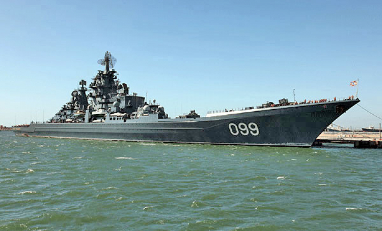 Мощь Северного флота: Боевые корабли РФ всколыхнут Баренцево море