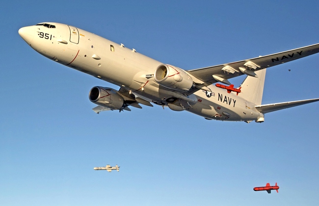 Американский самолет-разведчик подкрался к российской базе в Сирии