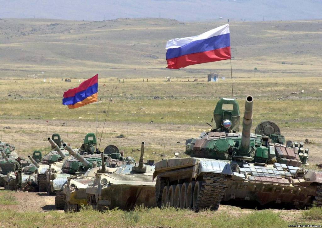 Объединенная армяно-российская группировка: возможные цели и задачи