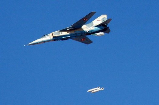 Сирийская авиация сбросила на сходку боевиков бомбы ФАБ-500