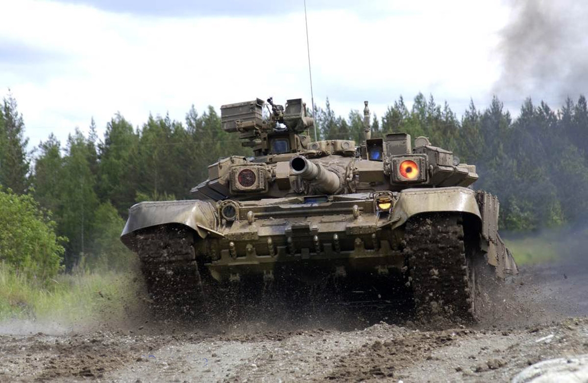 Вьетнам готов купить у России до сотни танков Т-90