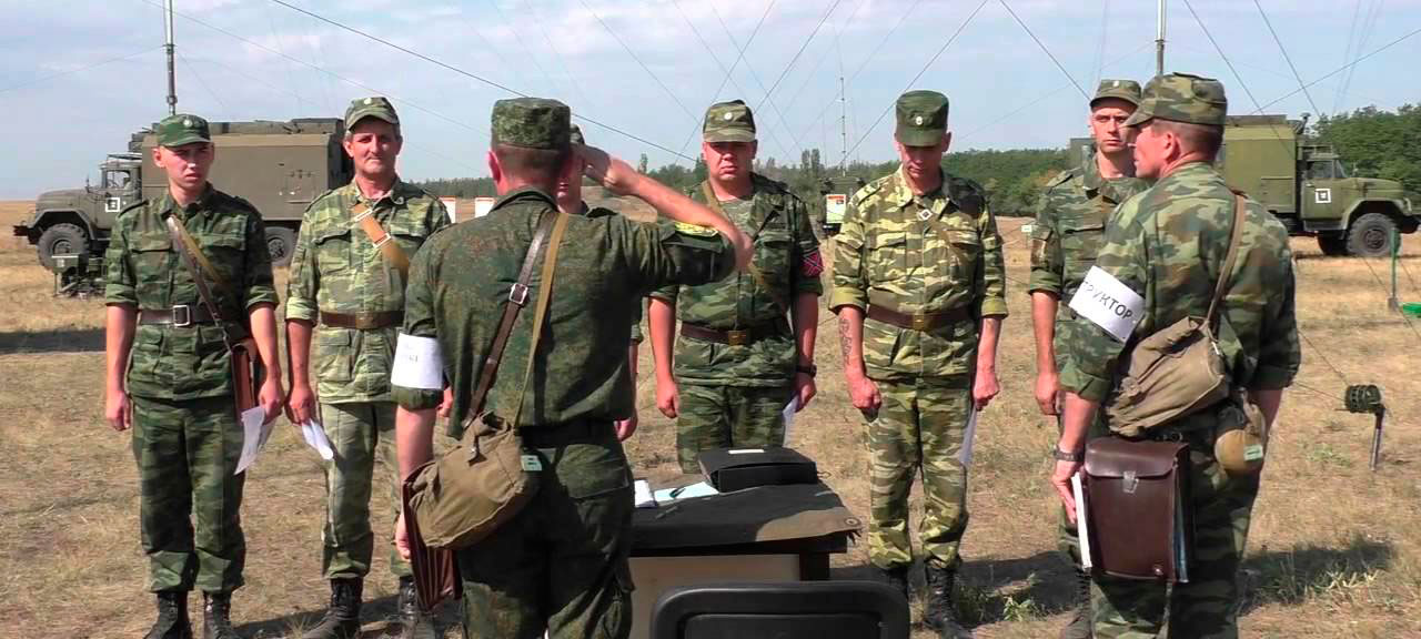Боевых связистов ЛНР готовят к экстремальным условиям