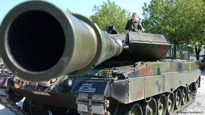 Игра с огнём: Германия отправила вооруженные «Леопарды» к российским границам
