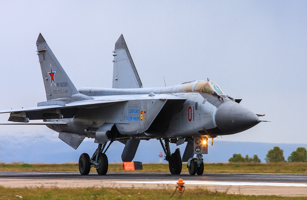 Минобороны получит 22 истребителя МиГ-31БМ до конца года
