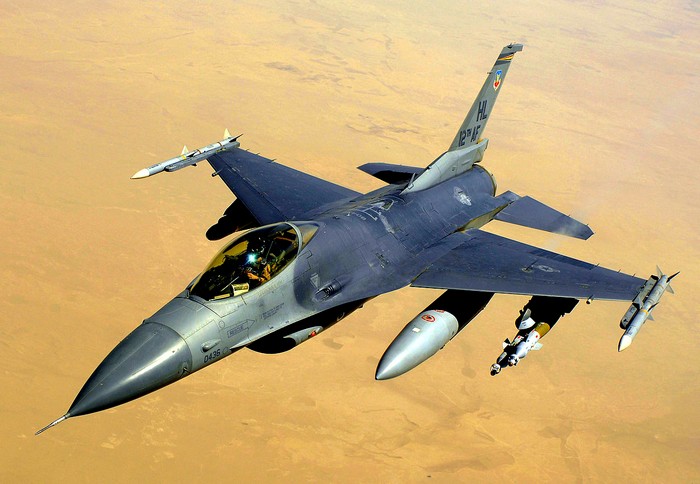 Нас не проведешь: Взлетевшие с базы в Иордании F-16 принадлежат ВВС Бельгии