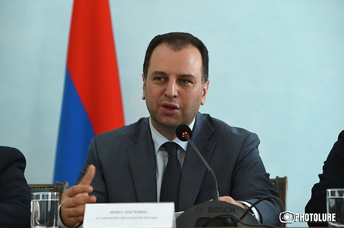 Задача министра обороны Армении - создание армии-нации