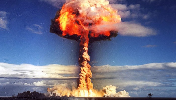 США сбросили атомные бомбы в Неваде