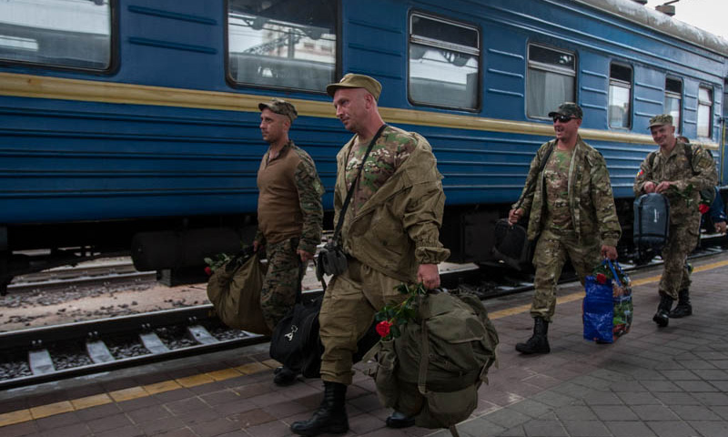 Кровавая месть: поезд ветеранов АТО обстреляли Кровавая месть: поезд ветеранов АТО обстреляли