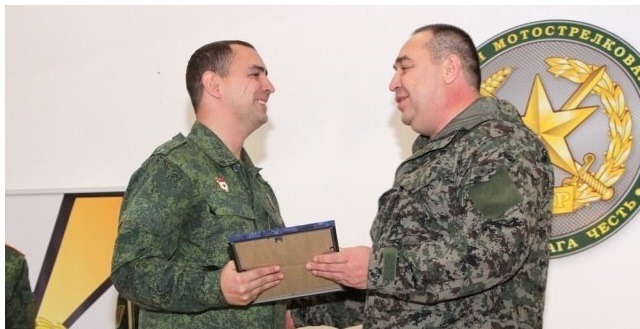 Плотницкий вручил награды бойцам 2-й гвардейской мотострелковой бригады